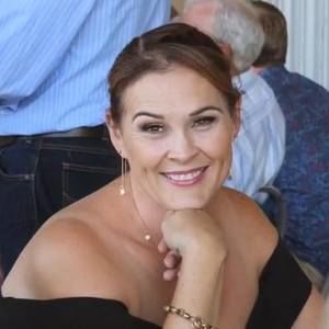 Meet your Posher, Lynda